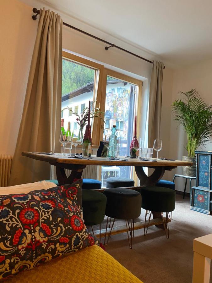 Cafe Schneider Appartments Sankt Anton am Arlberg Exterior photo