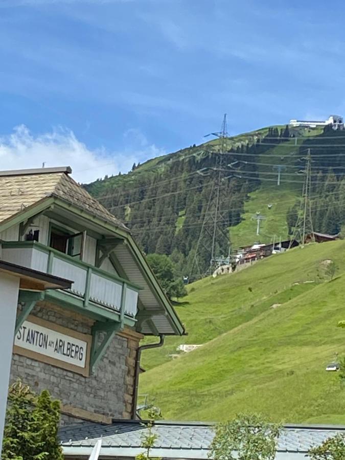 Cafe Schneider Appartments Sankt Anton am Arlberg Exterior photo